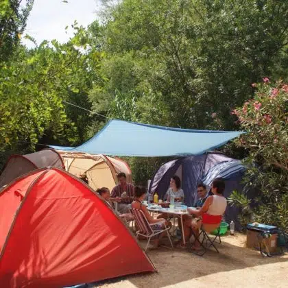 location emplacement caravanes tentes camping cars 195